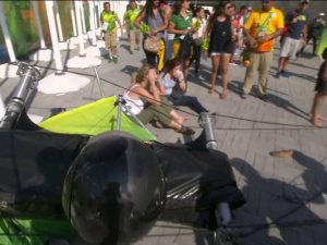 The cable camera that was used to capture beauty shots above the Barra Olympic Park fell to the ground on Monday afternoon and injured seven people.