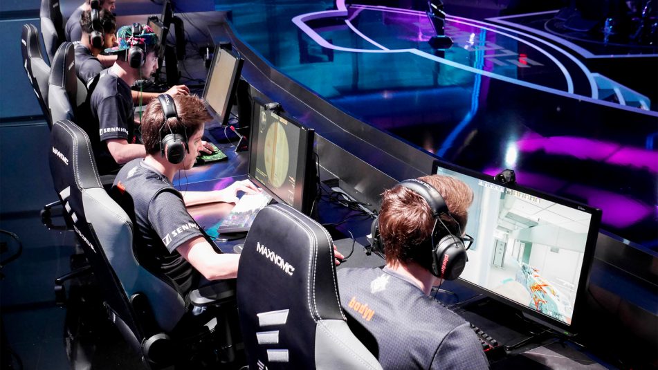 Two teams of five players compete in Counter-Strike: Global Offensive.