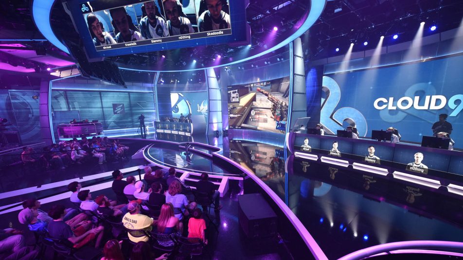 On Fridays, the competition final has a studio audience and is telecast in primetime on TBS.