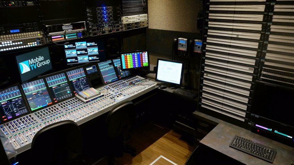 40HDX’s audio room is built around a Calrec Artemis Beam.