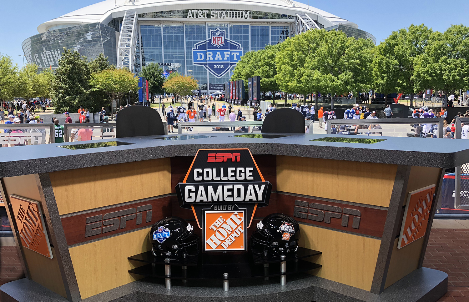 Live From the NFL Draft: Vendors Unite To Serve ESPN, NFL Media, Stadium  Shows