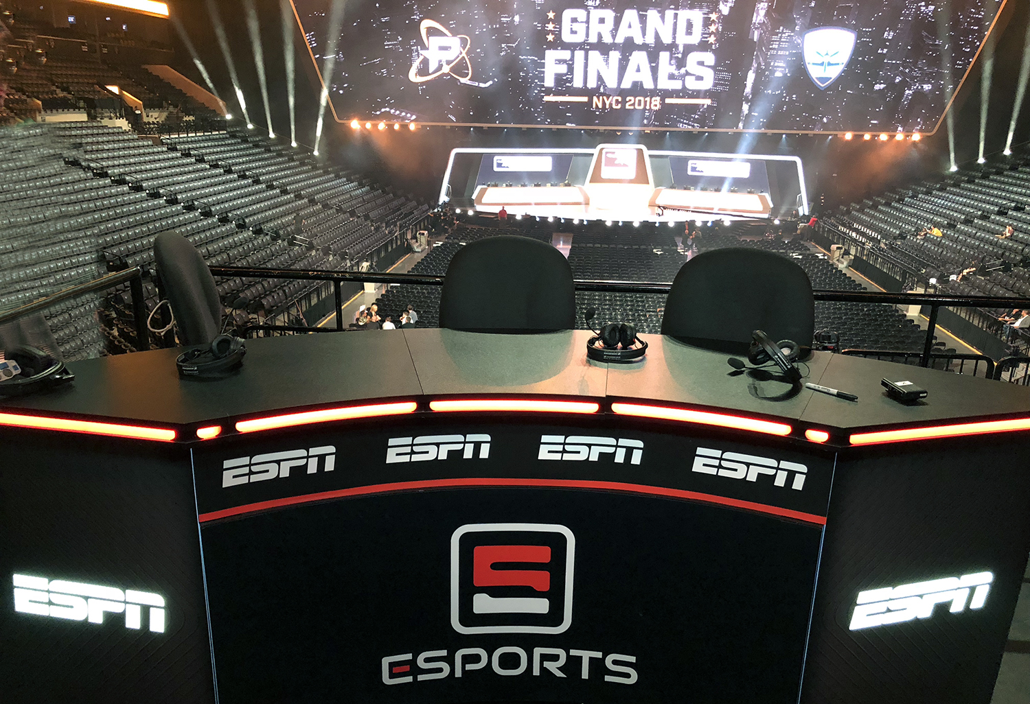 Live From Overwatch League Grand Finals Blizzard Entertainment Rolls Out Its Largest Esports Production Ever