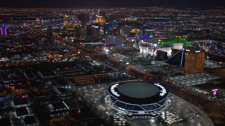 Las Vegas Raiders on X: The Silver & Black descend upon the Windy City.  #LVvsCHI