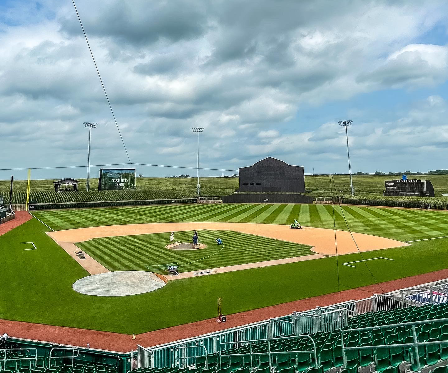 Live From MLB at Field of Dreams: Sports Meets Cinema as Fox Sports  Delivers Epic 4K HDR Production